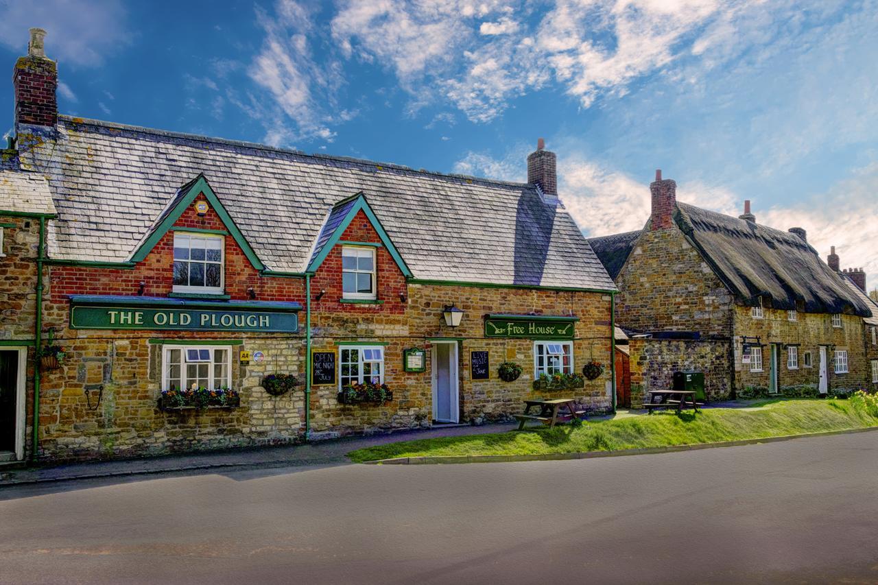 The Old Plough Hotel Oakham Exterior photo
